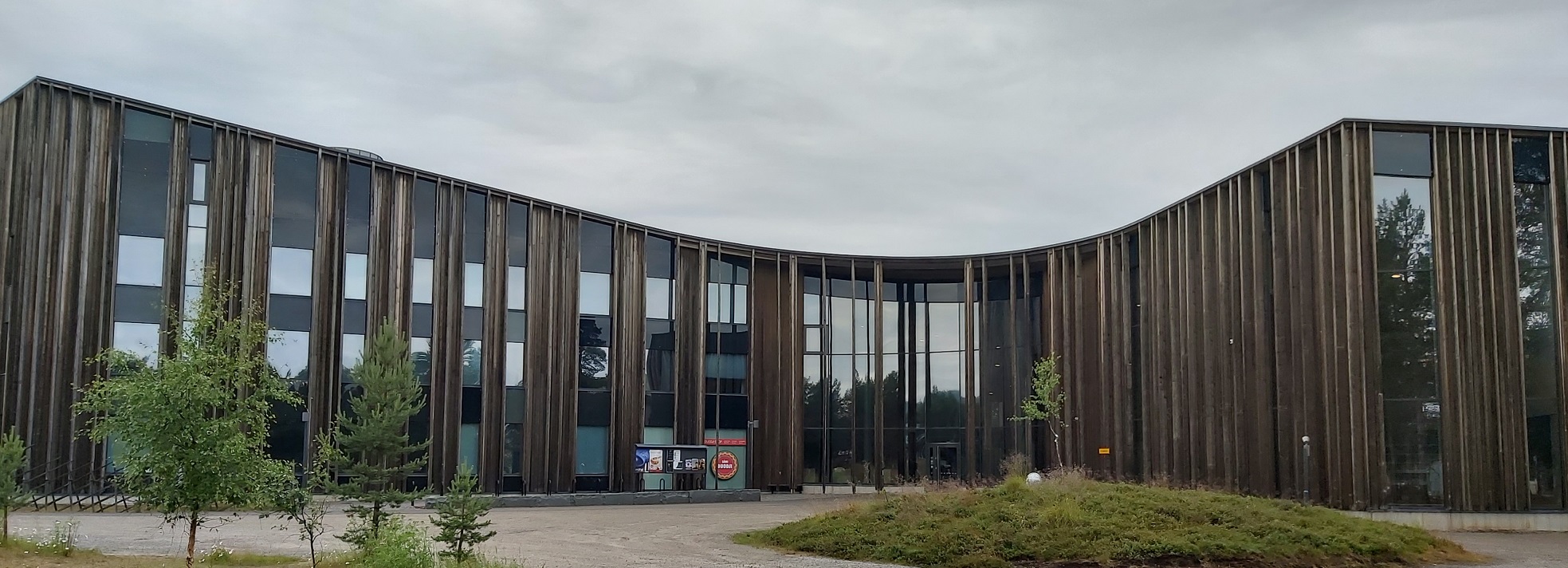 saamelaiskulttuurikeskus auringonsuojakalvot